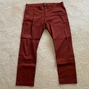 JCrew Mercantile Flex Slim chino Pants